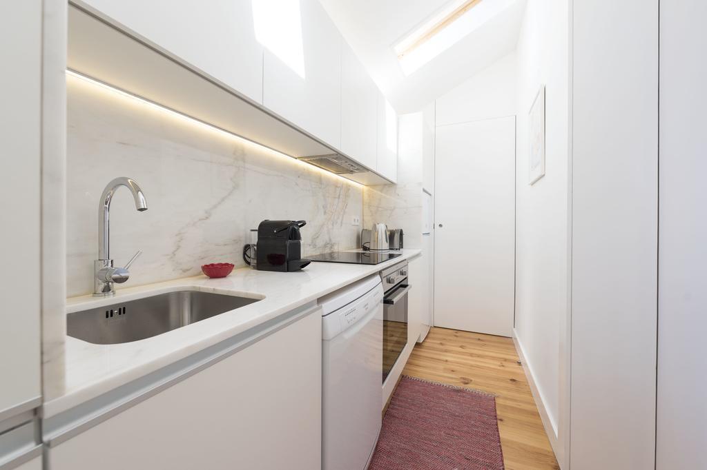 Lovelystay - Top Floor Balcony Apartment Porto Eksteriør bilde