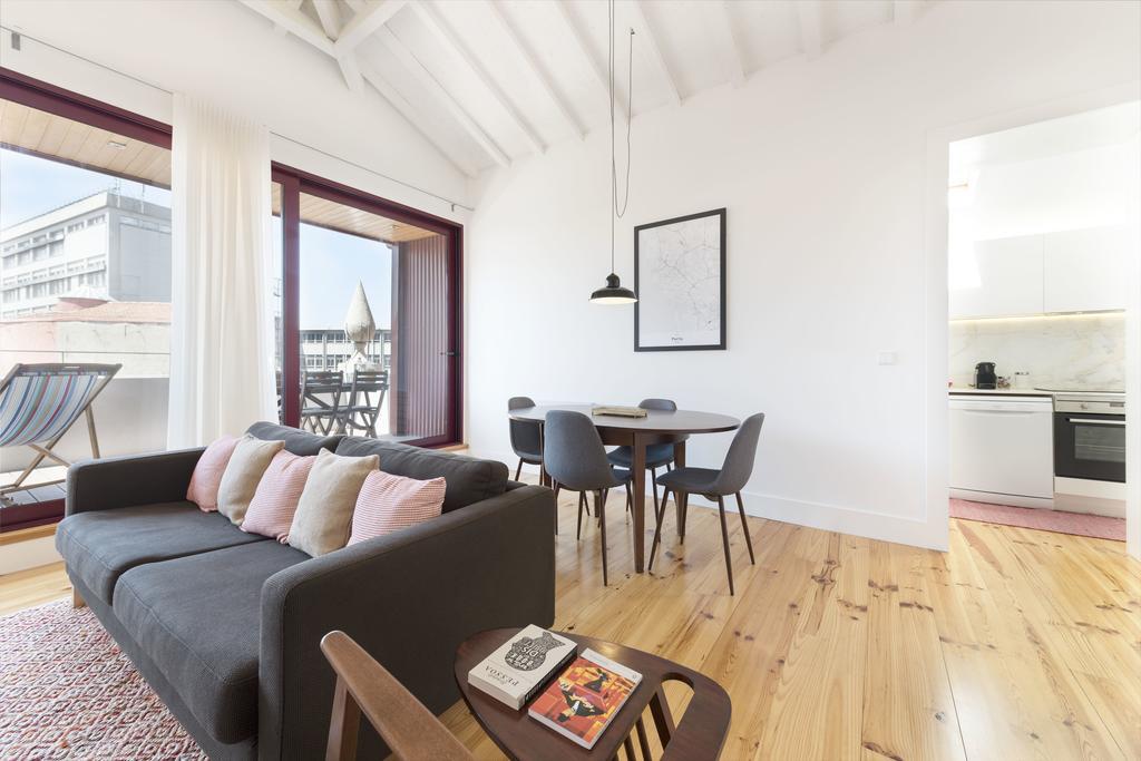 Lovelystay - Top Floor Balcony Apartment Porto Eksteriør bilde